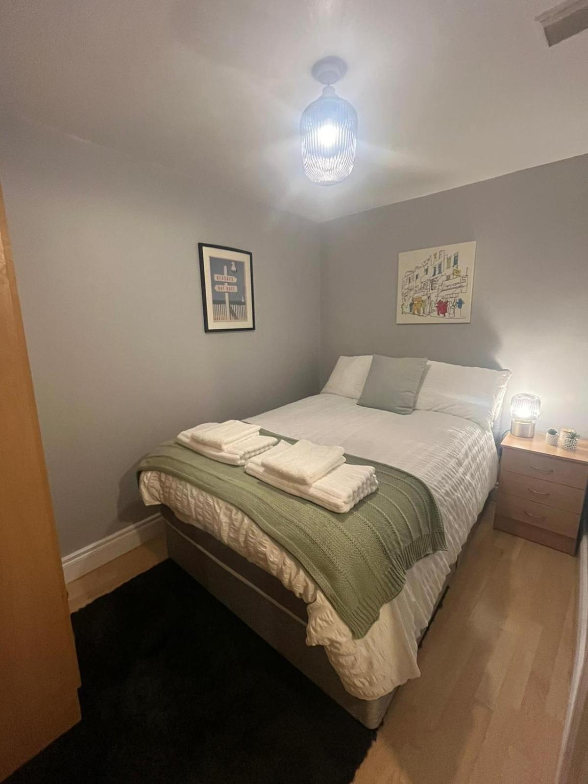 Your Home, Belfast Bagian luar foto