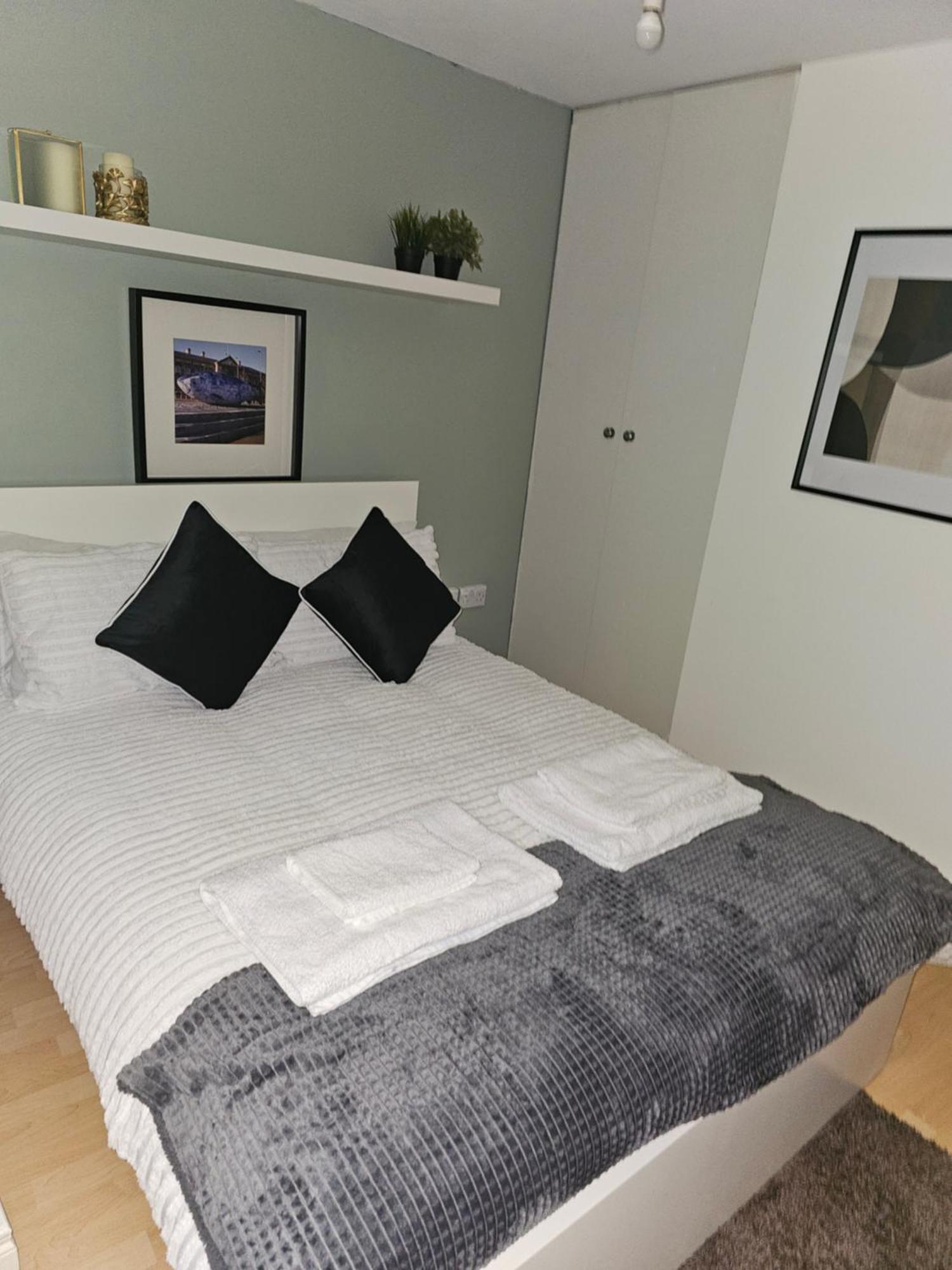 Your Home, Belfast Bagian luar foto