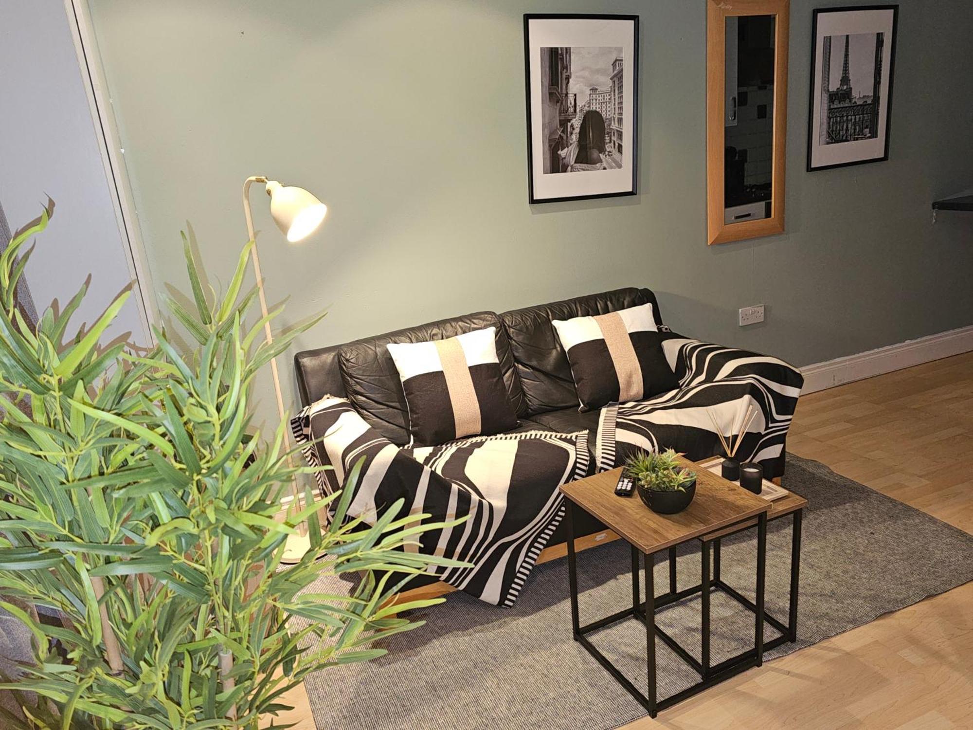 Your Home, Belfast Bagian luar foto